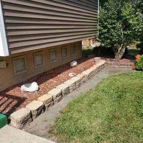 Flower Bed Weeding by NEW NEW DAVIS reviewed on September 16, 2026