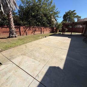 Flower Bed Weeding by Spectrum Lawn Care reviewed on September 14, 2026