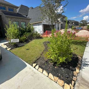 Flower Bed Weeding by Paschal Lawn Service reviewed on September 17, 2026