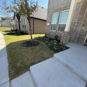 Flower Bed Weeding by Copperhead lawn care reviewed on September 16, 2026
