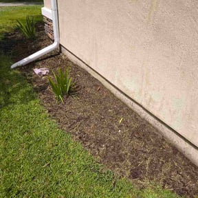 Flower Bed Weeding by Greentrust Landscapin LLC reviewed on September 11, 2026