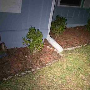 Flower Bed Weeding by M. Molina Landscaping LLC reviewed on October 13, 2026