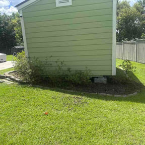 Flower Bed Weeding by Nice Yards! reviewed on September 16, 2026